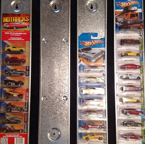 Hot wheels Display Rack - Picture 2 of 3